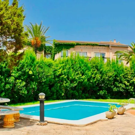 January Willa Ciutadella (Menorca)